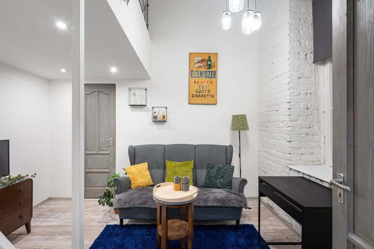Vintage Downtown Escape 2 Baths 2 Beds Apartamento